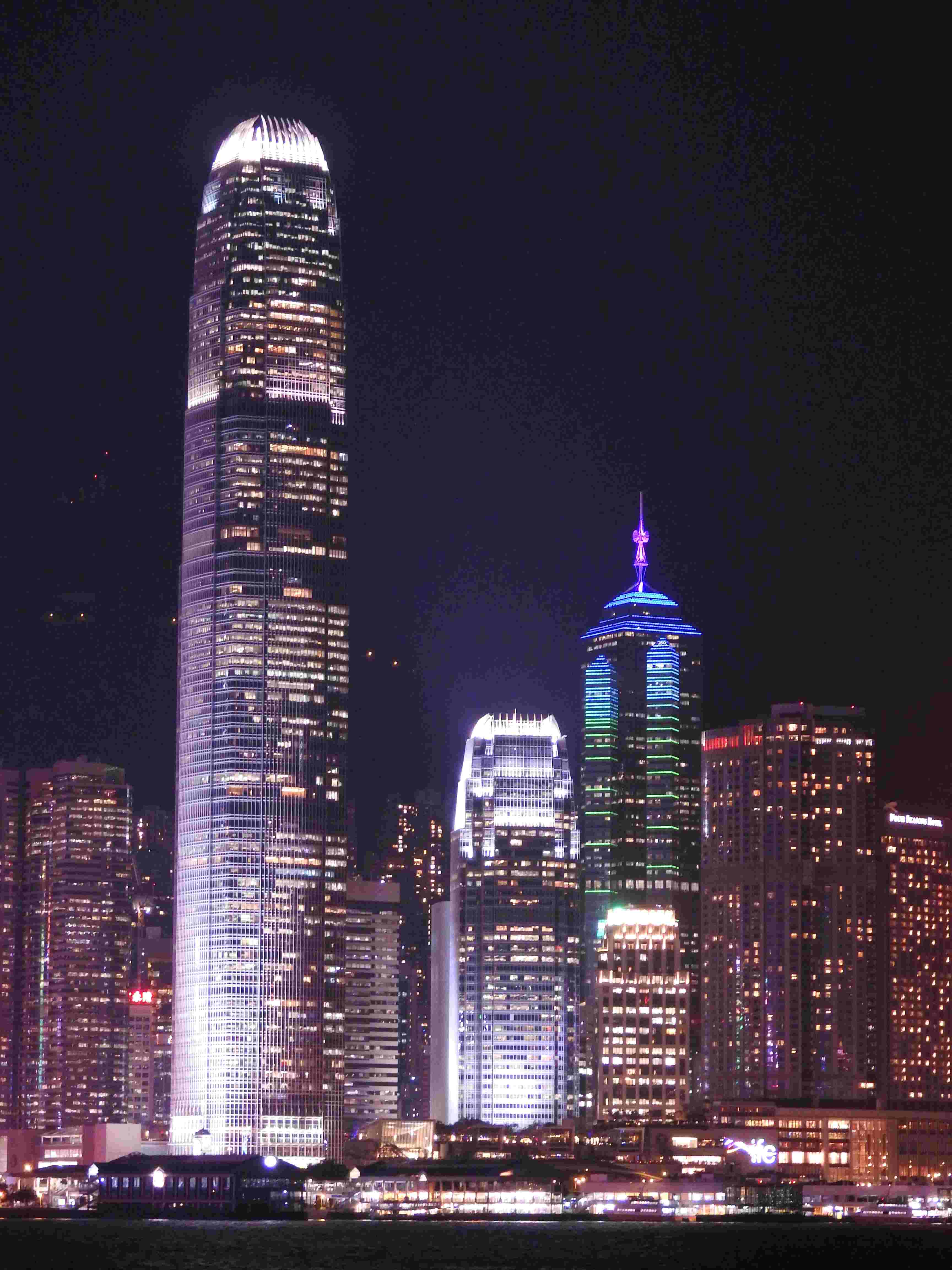 Images Wikimedia Commons/29 Rehman Abubakr International_Finance_Centre,_Hong_Kong.jpg